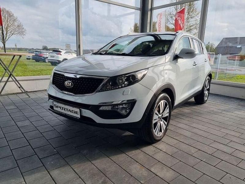 Weiß Gebraucht 2014 Kia Sportage Spirit SUV | 11.400 € (Fairer Preis) - Bild 1/4