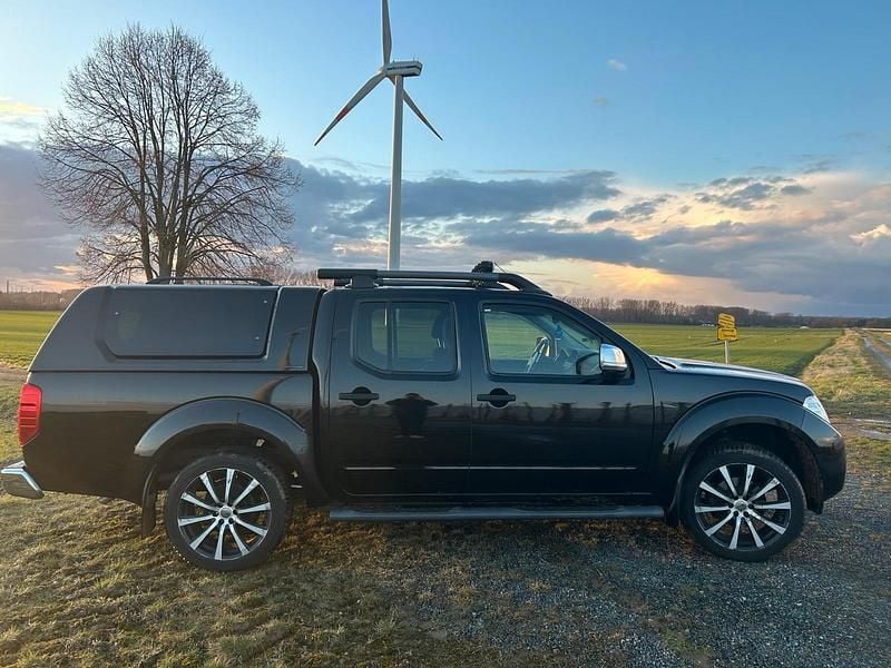 Gebraucht Nissan Navara 190 PS (139 kW) 2012 Schwarz Pickup