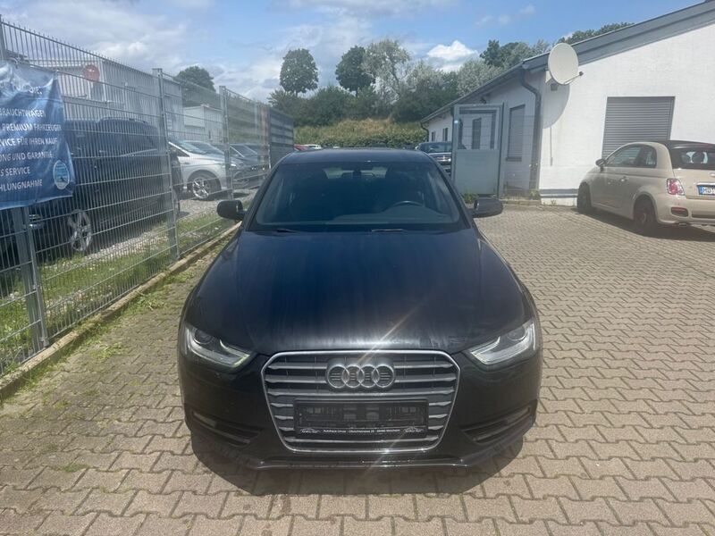 Gebraucht Audi A4 S-Line 150 PS (110 kW) 2015 Mythosschwarz metallic Limousine