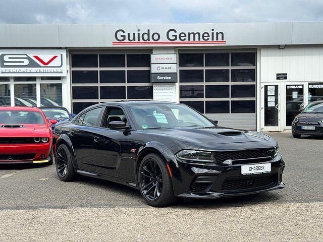 Pitch black Gebraucht 2024 Dodge Charger Limousine | 59.800 € - Bild 1/4