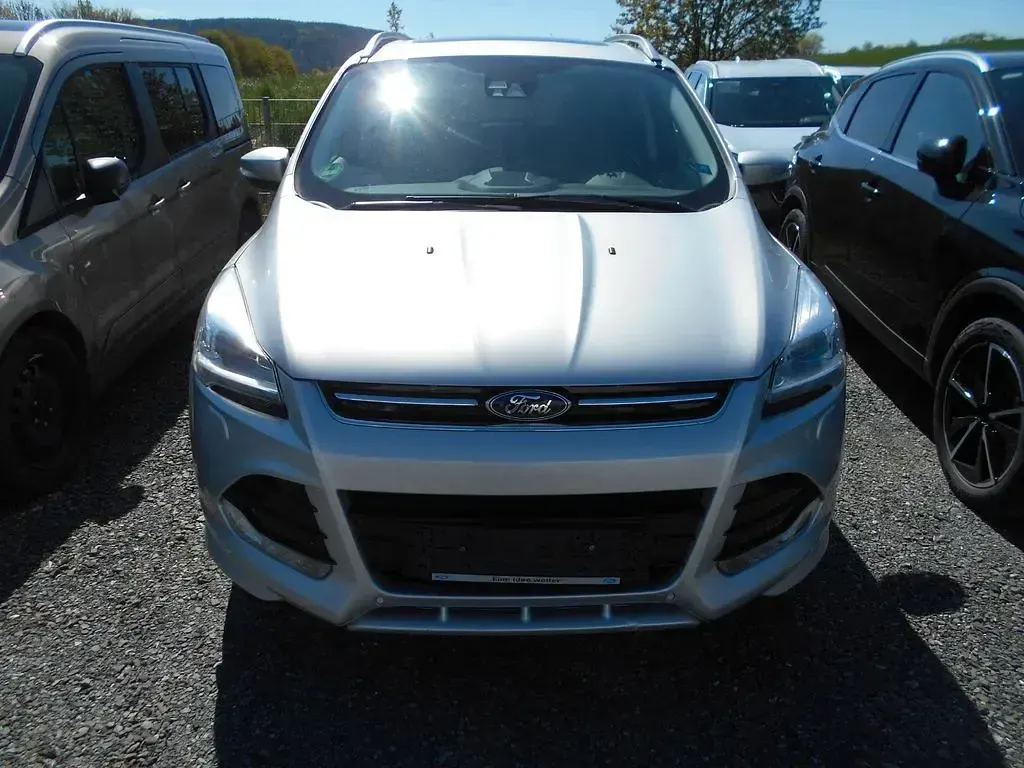 Gebraucht Ford Kuga Individual 163 PS (119 kW) 2014 Polarsilber SUV