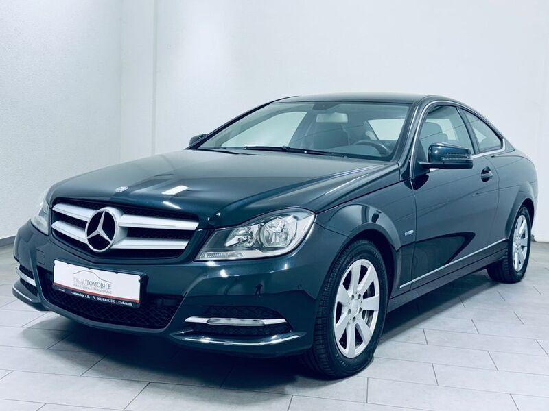 Schwarz Gebraucht 2012 Mercedes C180 Coupé | 13.880 € (Fairer Preis) - Bild 1/4