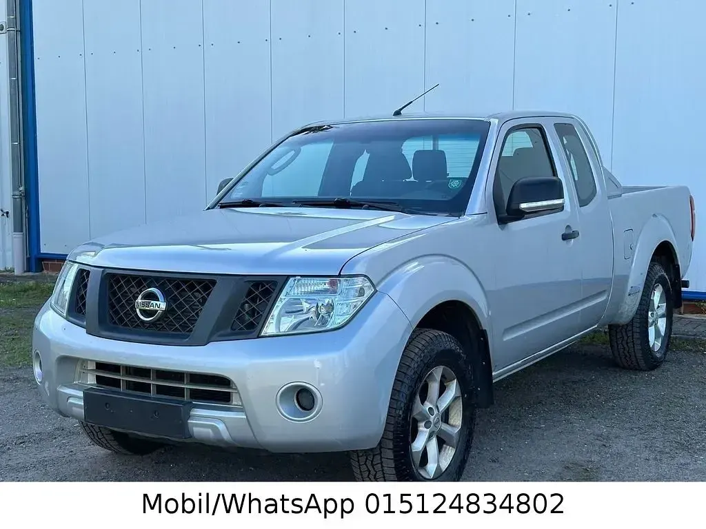 Gebraucht Nissan Navara 144 PS (105 kW) 2015 Silber Pickup