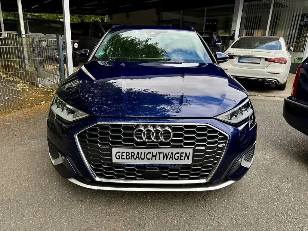 Gebraucht Audi A3 Advanced 150 PS (110 kW) 2024 Blau Limousine