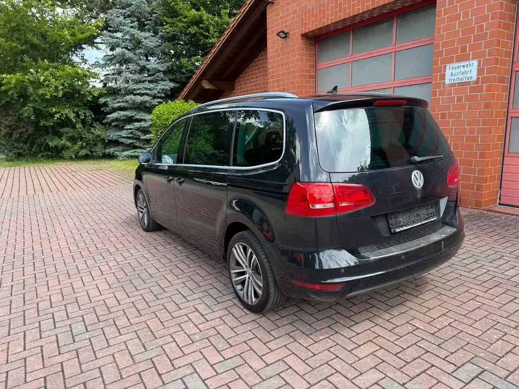 Gebraucht VW Sharan 170 PS (125 kW) 2012 Schwarz Van / Kleinbus