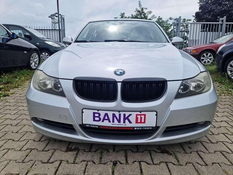Gebraucht BMW 325 Performance 218 PS (160 kW) 2008 Titansilber metallic Limousine