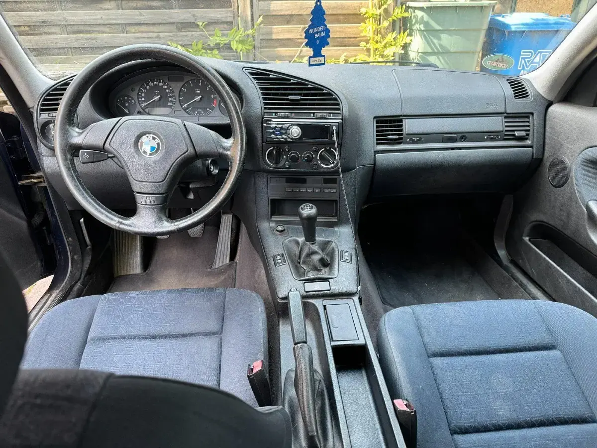 Gebraucht BMW 320 150 PS (110 kW) 1995 Blau Coupé