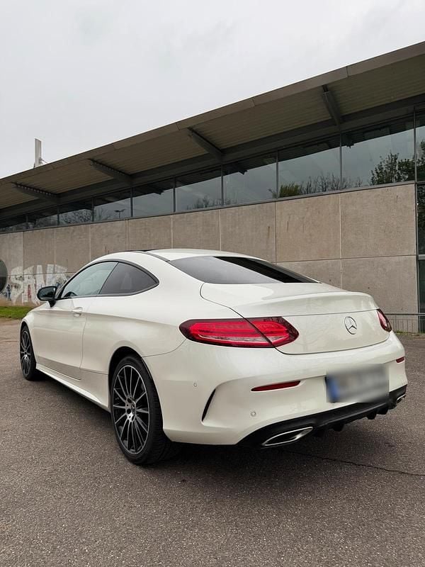 Second-hand Mercedes C400 2021 Coupe