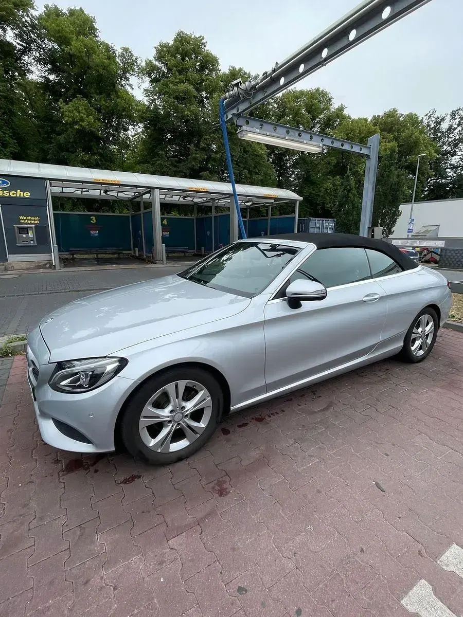 Gebraucht Mercedes C180 AMG Edition 1 156 PS (114 kW) 2016 Silber Cabrio
