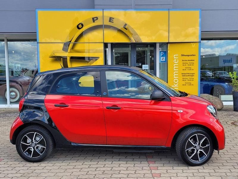 Gebraucht Smart ForFour Electric Drive 60 kW (82 PS) 2021 Rot Kleinwagen