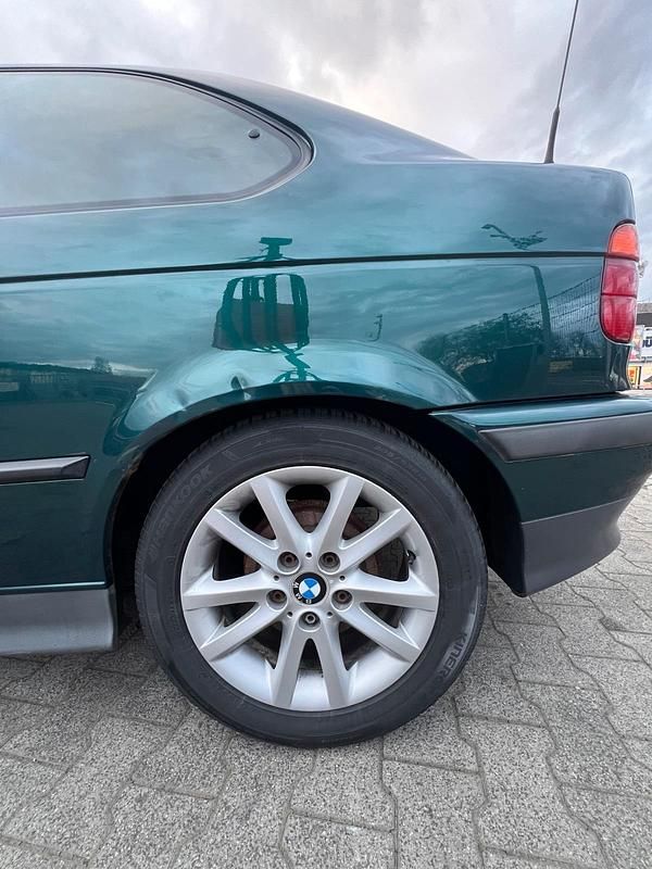 Gebraucht BMW 316 102 PS (75 kW) 1994 Grün Coupé