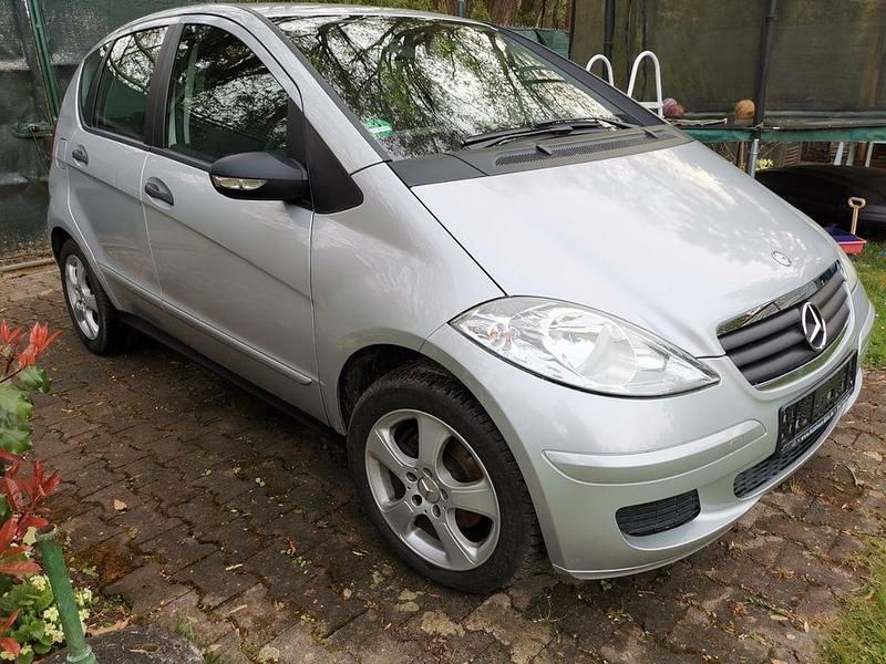 Gebraucht Mercedes A170 116 PS (85 kW) 2006 Silber Van / Kleinbus