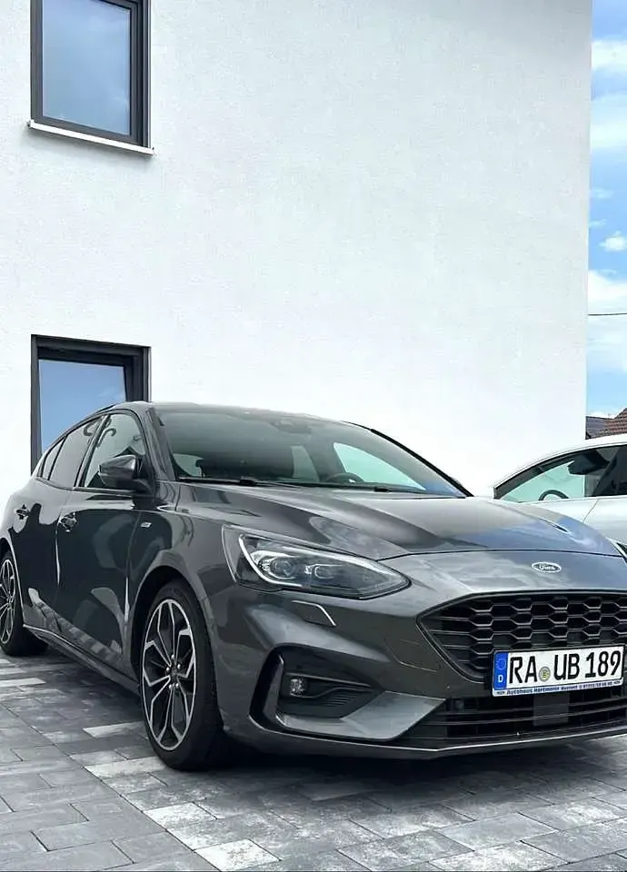 Używany Ford Focus ST-Line 150 KM (110 kW) 2019 Szary Hatchback