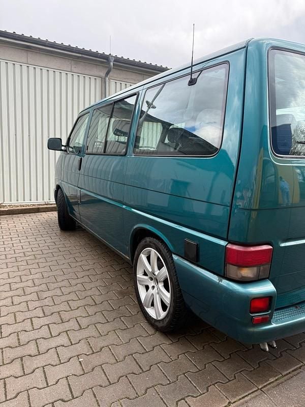 Second-hand VW T4 152 CP (111 kW) 1993 Verde Van