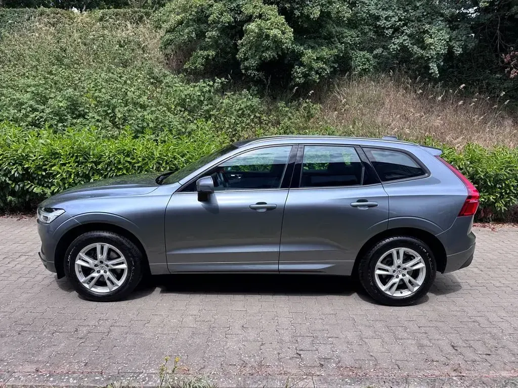 Gebraucht Volvo XC60 Momentum 190 PS (139 kW) 2018 Grau SUV