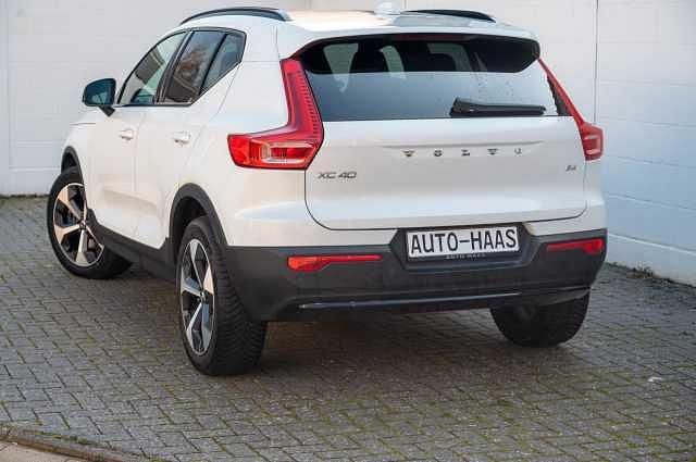 Gebraucht Volvo XC40 145 PS (106 kW) 2022 SUV