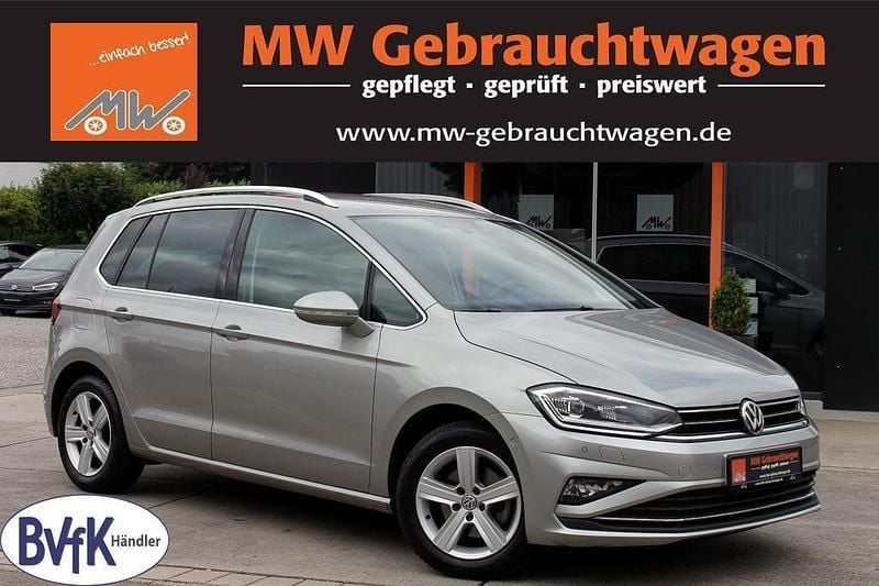 Silber Gebraucht 2018 VW Golf Sportsvan Highline Van / Kleinbus | 18.390 € (Fairer Preis) - Bild 1/3