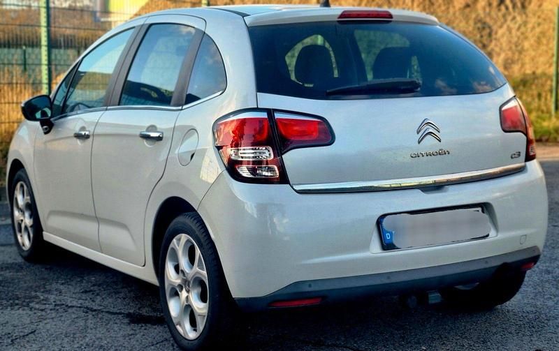 Gebraucht Citroën C3 SELECTION 82 PS (60 kW) 2014 Grau Limousine