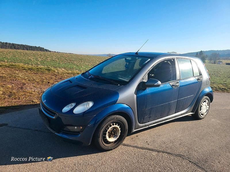 Blau Gebraucht 2004 Smart ForFour Kleinwagen | 395 € (Superpreis) - Bild 1/4