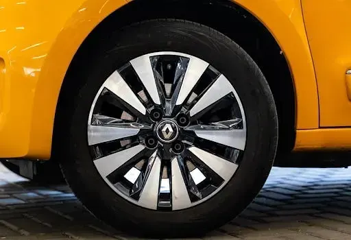 Gebraucht Renault Twingo Intens 73 PS (53 kW) 2020 Gelb Kleinwagen