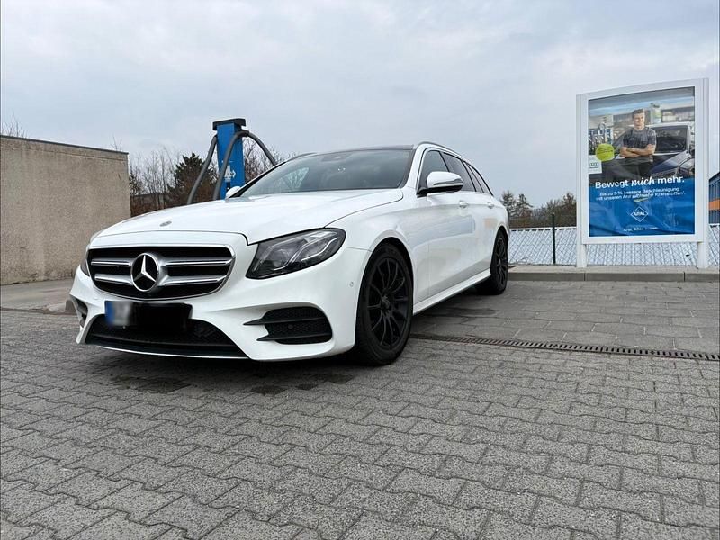 Gebraucht Mercedes E300 AMG line 245 PS (180 kW) 2018 Weiß Kombi
