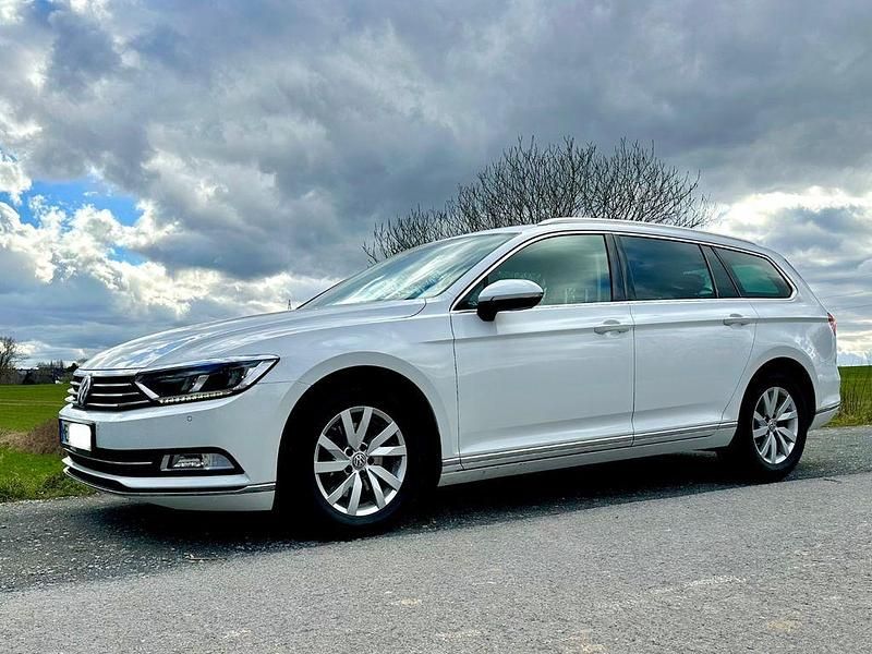 Gebraucht VW Passat Highline 150 PS (110 kW) 2018 Weiß Kombi
