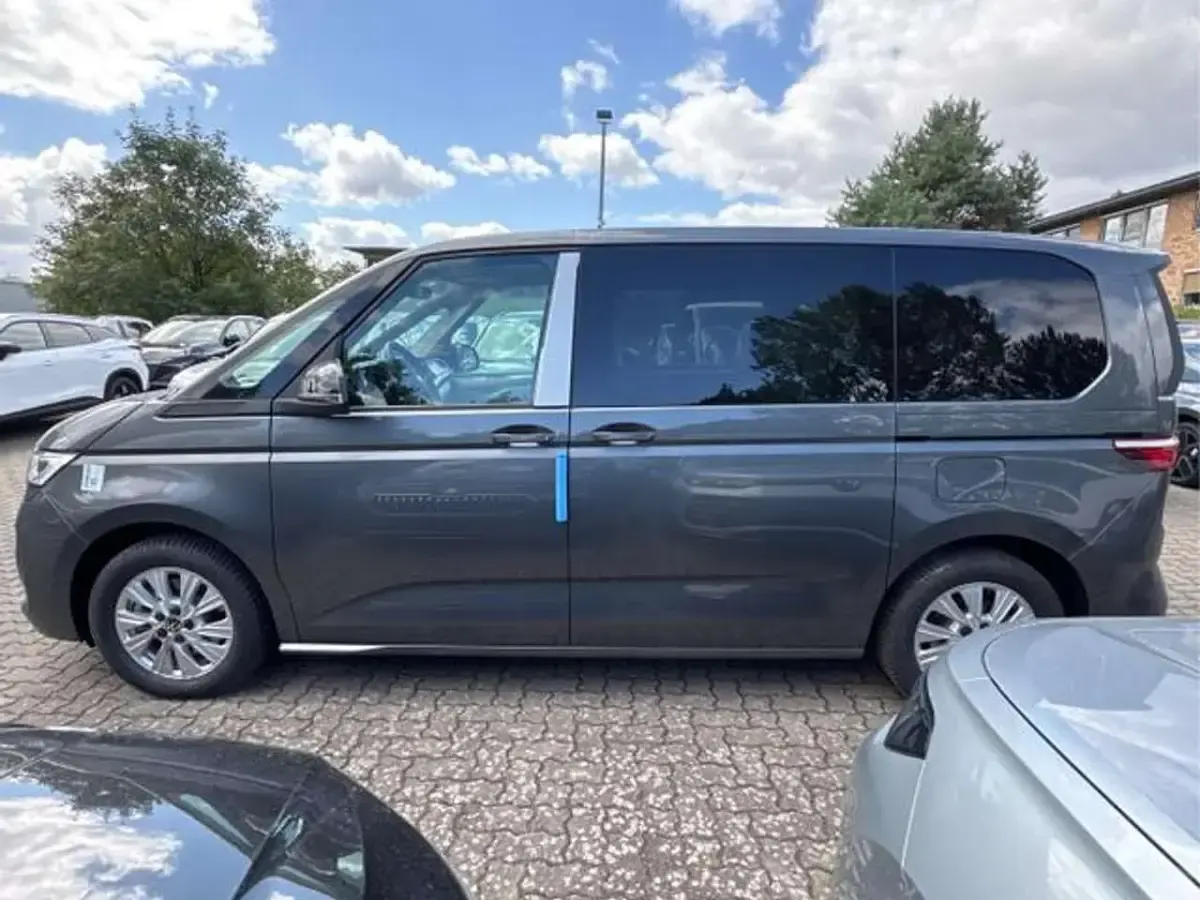 Neu VW Multivan Business 245 PS (180 kW) 2026 Indiumgrau metallic Van / Kleinbus