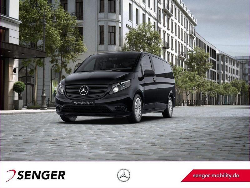 Schwarz Gebraucht 2023 Mercedes Vito Van | 33.950 € (Guter Preis) - Bild 1/4