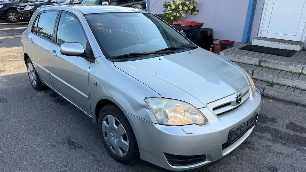 Gebraucht Toyota Corolla Executive 110 PS (80 kW) 2006 Silber Limousine