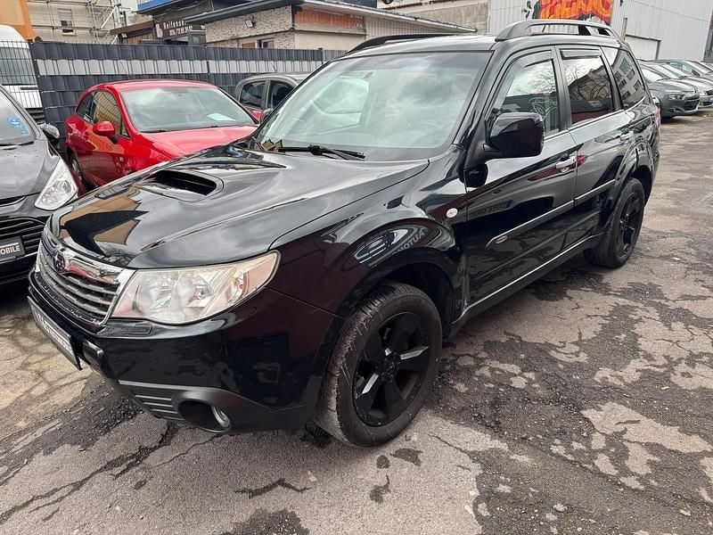 Gebraucht Subaru Forester Exclusive+ 147 PS (108 kW) 2010 Obsidian black (p) SUV