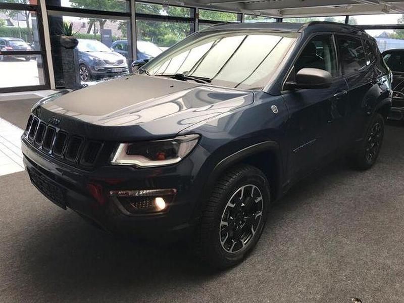 Blau Gebraucht 2021 Jeep Compass Trailhawk SUV | 16.900 € (Fairer Preis) - Bild 1/4