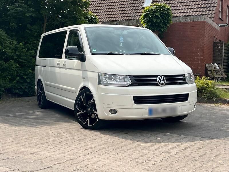 Weiß Gebraucht 2008 VW T5 Van | 12.000 € (Etwas zu teuer) - Bild 1/4