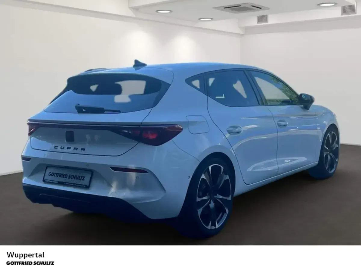 Gebraucht Cupra Leon VZ 245 PS (180 kW) 2024 Weiss Limousine
