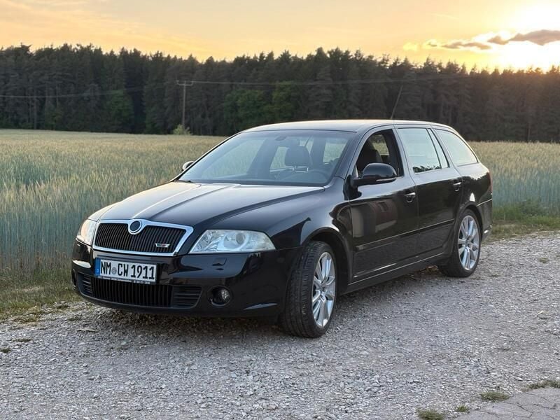 Schwarz Gebraucht 2009 Skoda Octavia RS Kombi | 5.500 € (Fairer Preis) - Bild 1/4