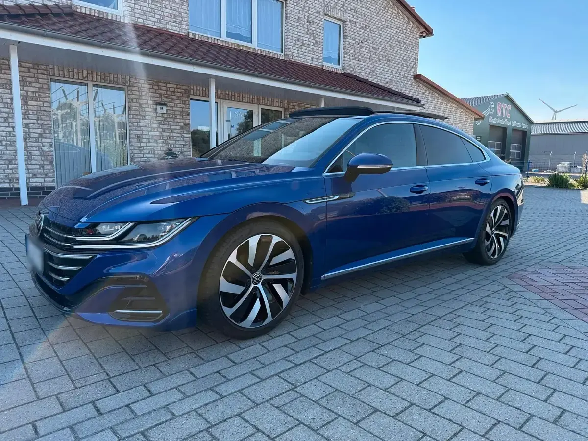 Gebraucht VW Arteon R-line 218 PS (160 kW) 2022 Blau Limousine