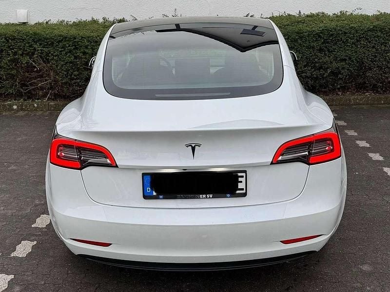 Gebraucht Tesla Model 3 Standard Range Plus 225 kW (306 PS) 2023 Weiß Limousine