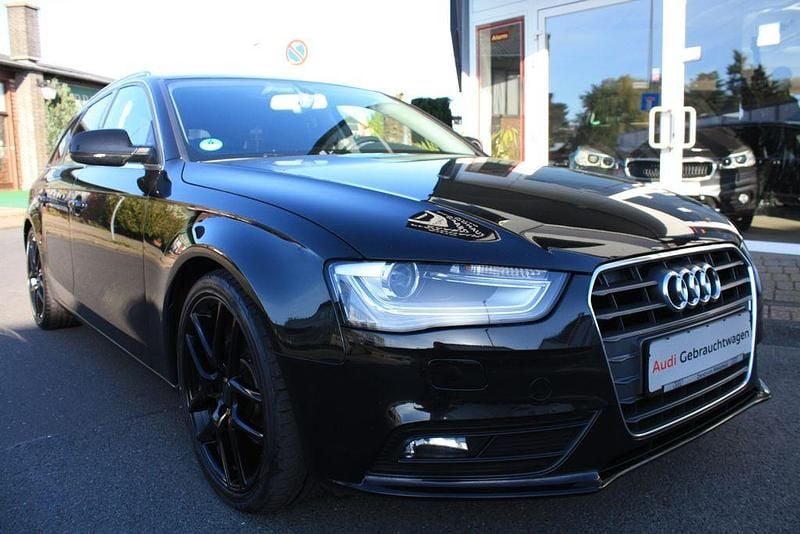 Second-hand Audi A4 Ambition 150 CP (110 kW) 2015 Negru Break