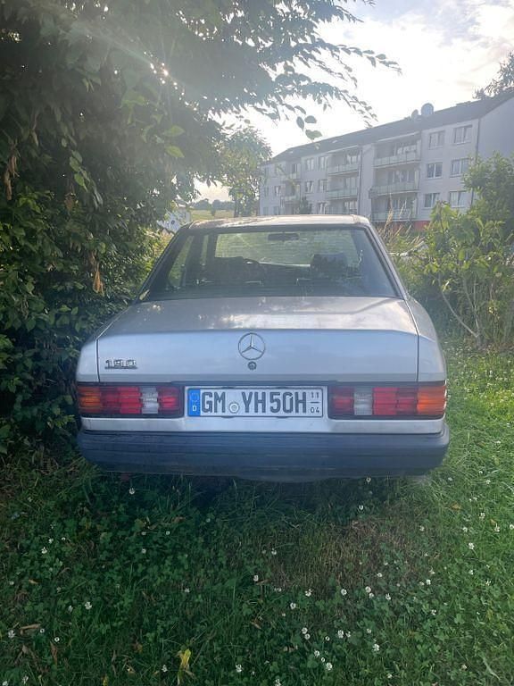 Gebraucht Mercedes 190 102 PS (75 kW) 1988 Grau Limousine