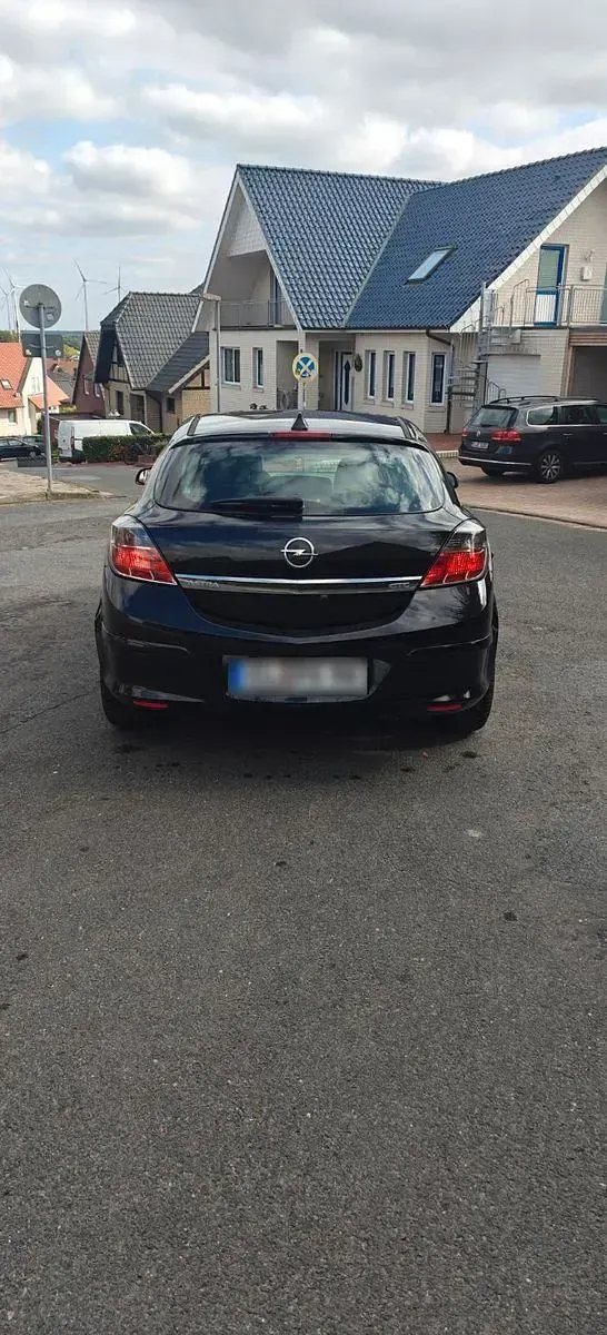 Gebraucht Opel Astra GTC 116 PS (85 kW) 2008 Schwarz Coupé
