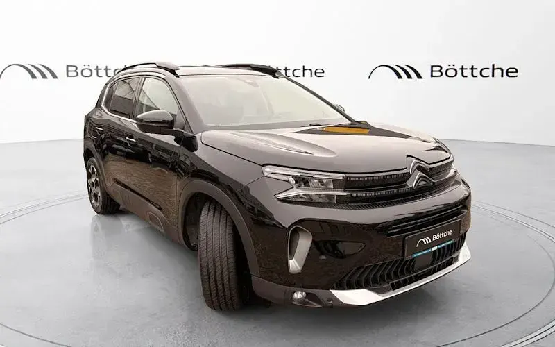 Gebraucht Citroën C5 Aircross Shine 131 PS (96 kW) 2023 Lackierung schwarz perla nera/ SUV