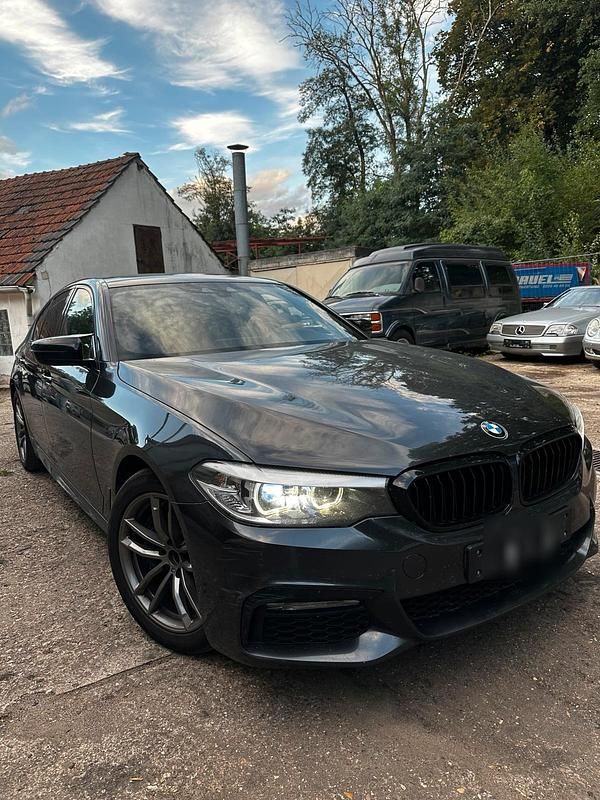 Schwarz Gebraucht 2017 BMW 540 M Sport Kleinwagen | 28.000 € (Fairer Preis) - Bild 1/4