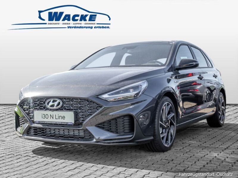 Farbe: grau Gebraucht 2024 Hyundai i30 N Line Limousine | 25.880 € (Fairer Preis) - Bild 1/4