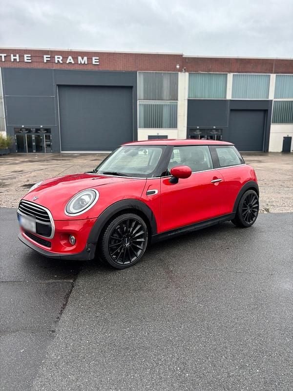 Gebraucht Mini Cooper 136 PS (100 kW) 2019 Rot Kleinwagen