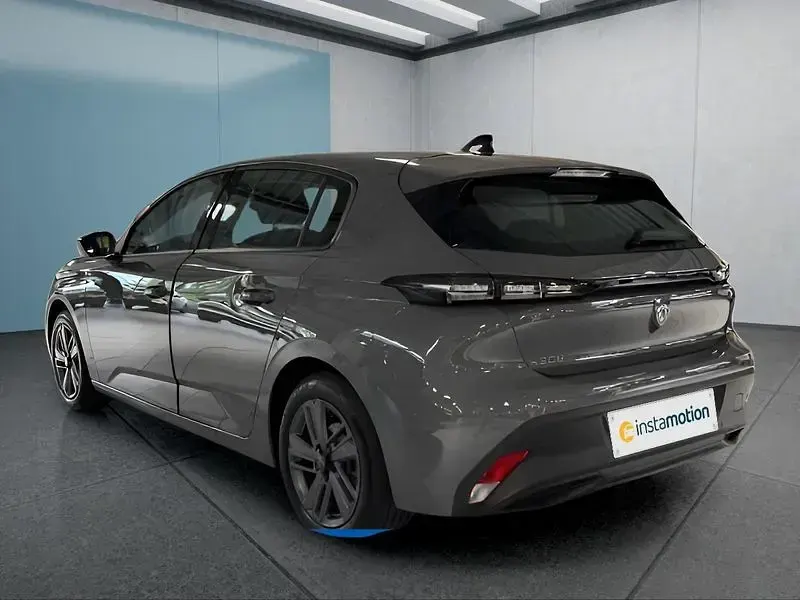 Gebraucht Peugeot 308 Active 131 PS (96 kW) 2024 Grau Kleinwagen