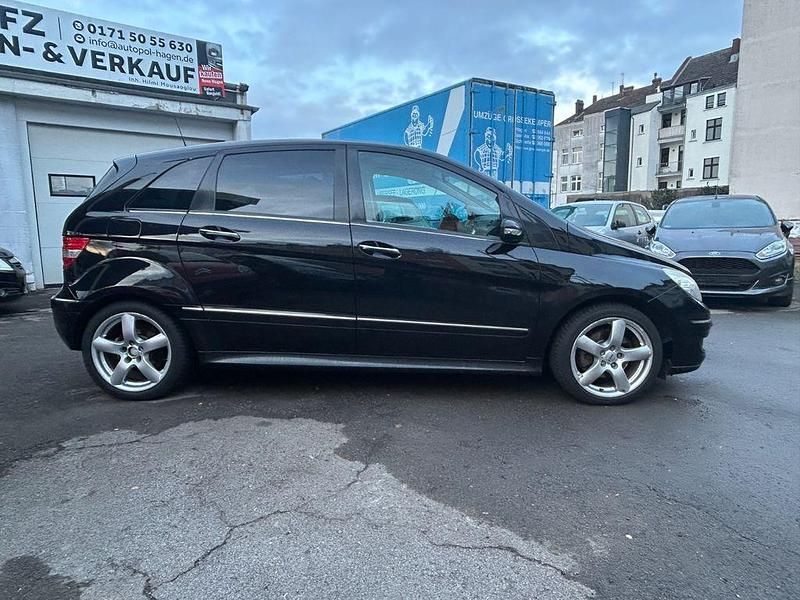 Gebraucht Mercedes B200 193 PS (141 kW) 2005 Schwarz Van / Kleinbus