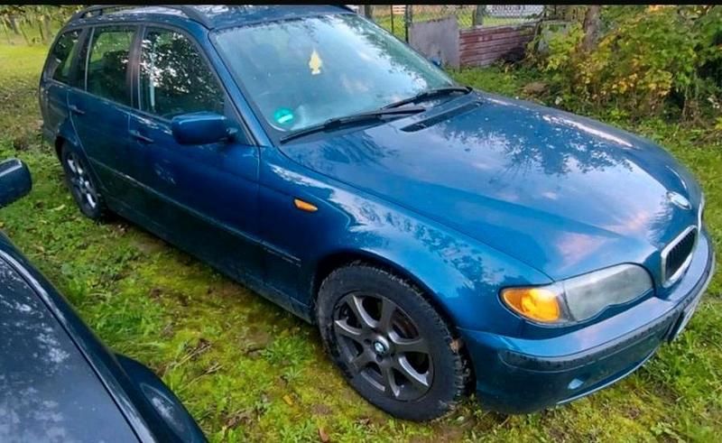 Gebraucht BMW 318 140 PS (102 kW) 2005 Blau Kombi
