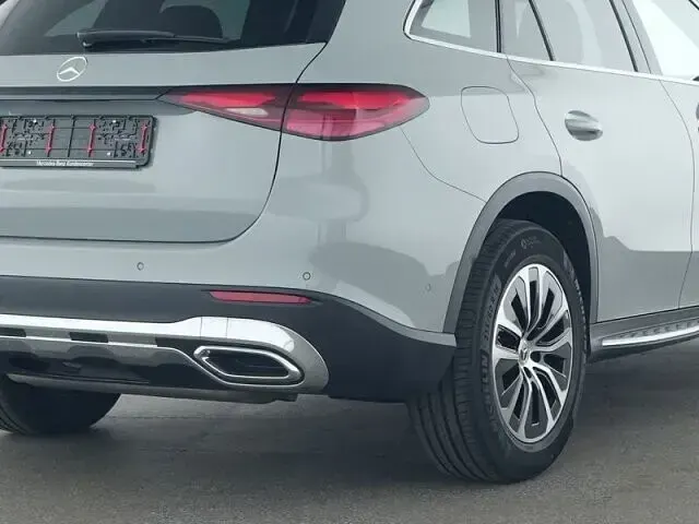 Gebraucht Mercedes GLC200 Advanced Plus 204 PS (150 kW) 2025 Manufaktur lack manufaktur alp SUV