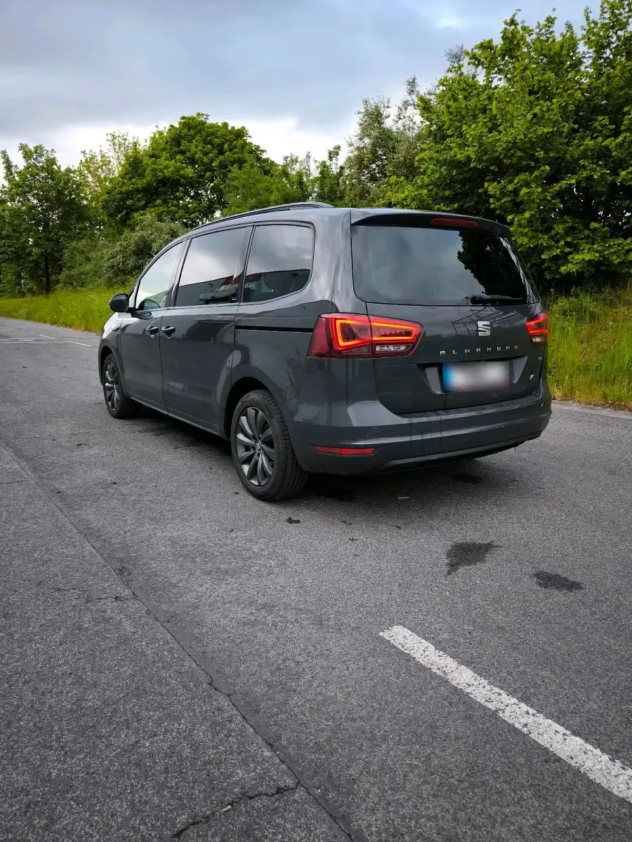 Gebraucht Seat Alhambra 184 PS (135 kW) 2016 Grau Van / Kleinbus
