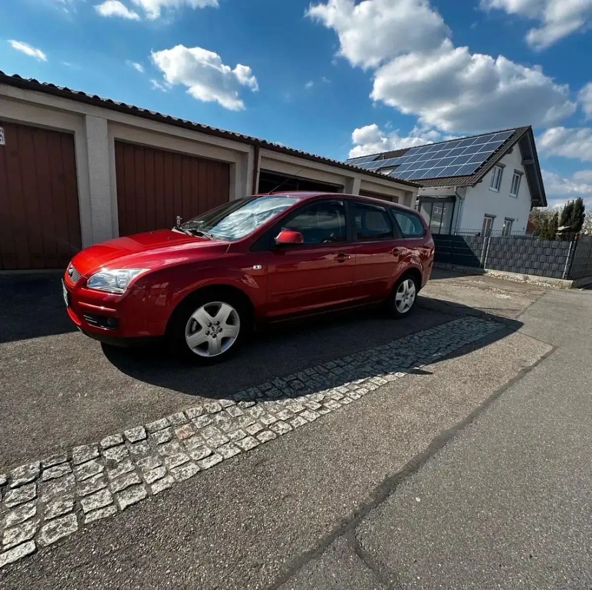 Gebraucht Ford Focus 109 PS (80 kW) 2007 Rot Kombi