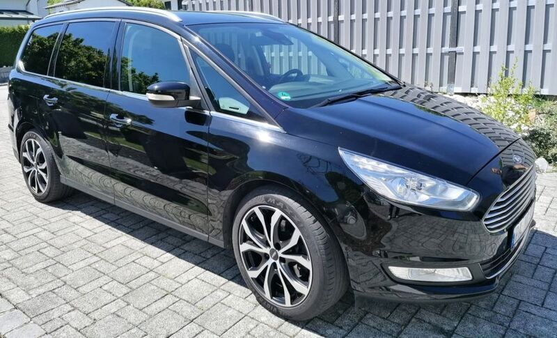 Schwarz Gebraucht 2016 Ford Galaxy Titanium Van / Kleinbus | 18.500 € (Superpreis) - Bild 1/4